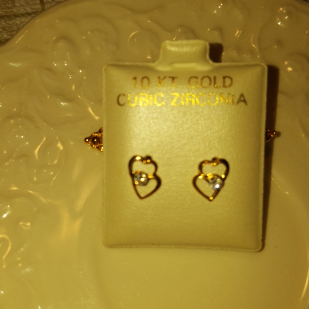 10 Kt Gold Double heart Earrings